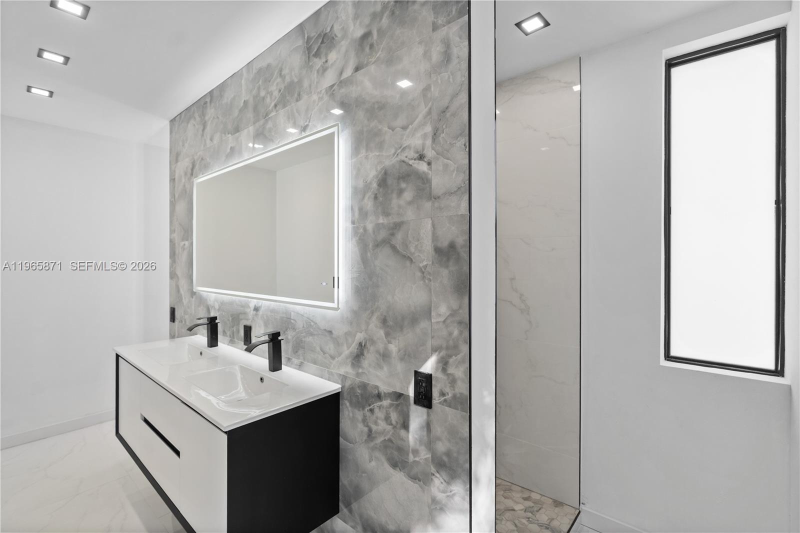 GROVE PARK - Residential