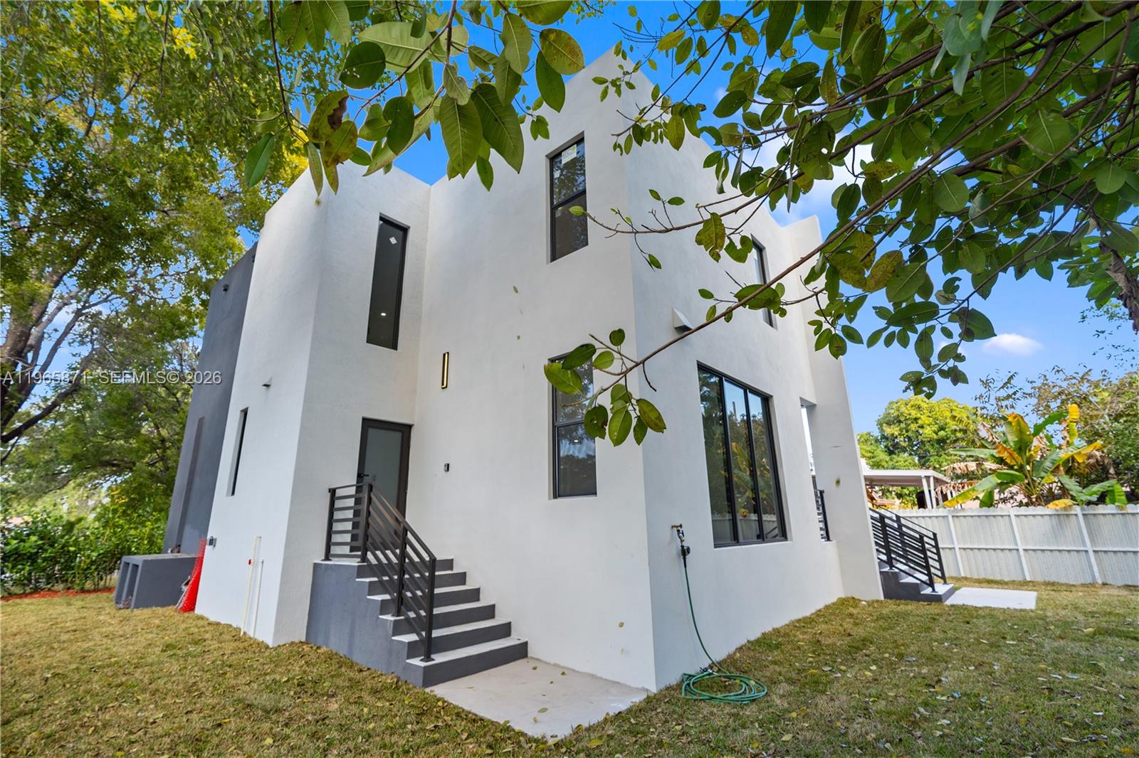 GROVE PARK - Residential