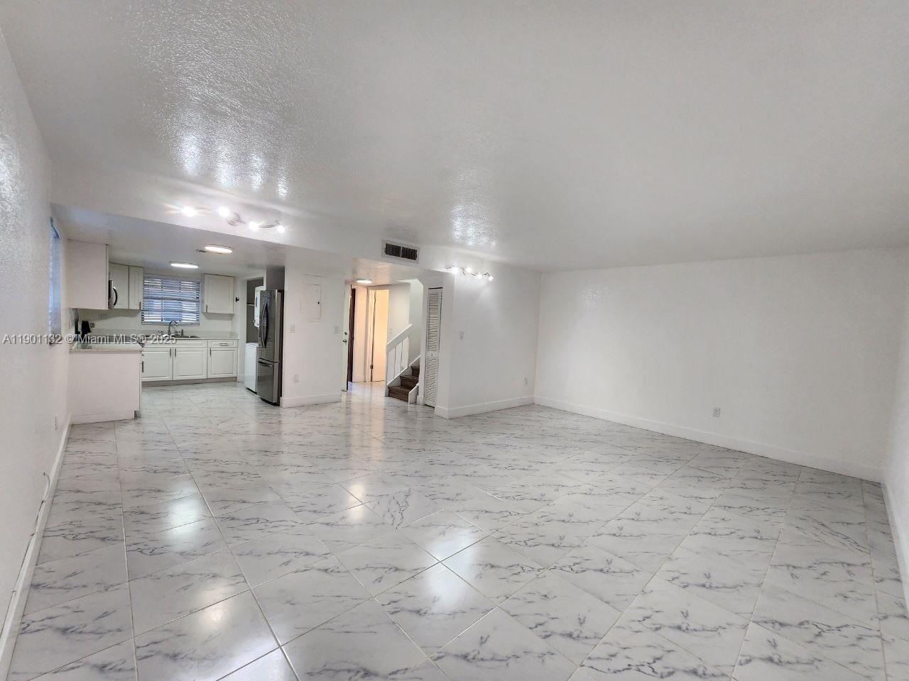 CARMEL TOWNHOMES CONDO - Residential Lease