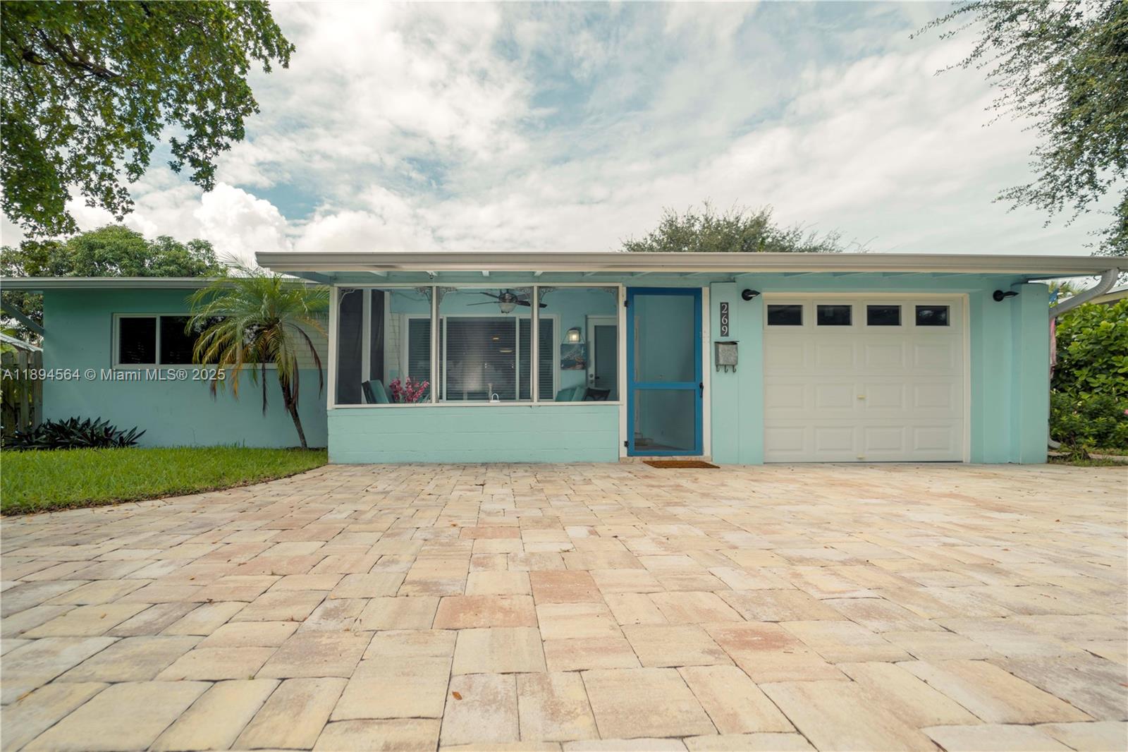 269 SE 8th Ave