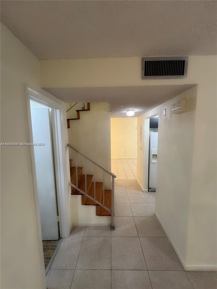 HERITAGE SQUARE CONDO - Residential Lease