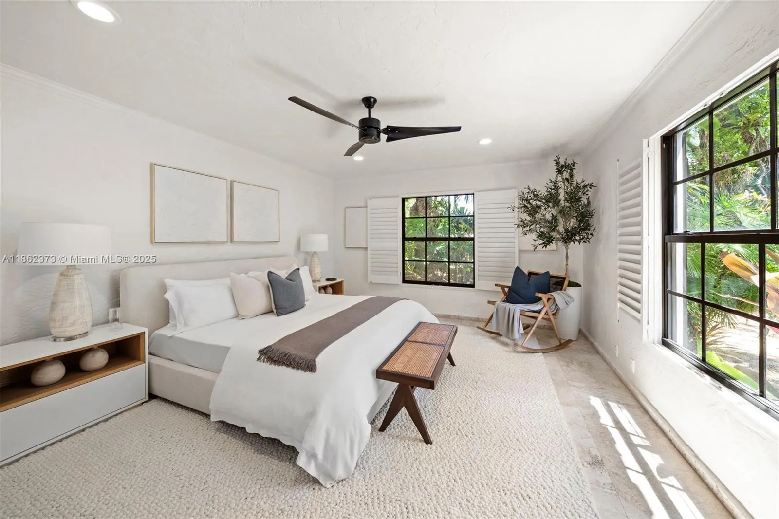 Miami Beach, Florida 33140, United States, 3 Bedrooms Bedrooms, ,4 BathroomsBathrooms,Residential,Active,197363