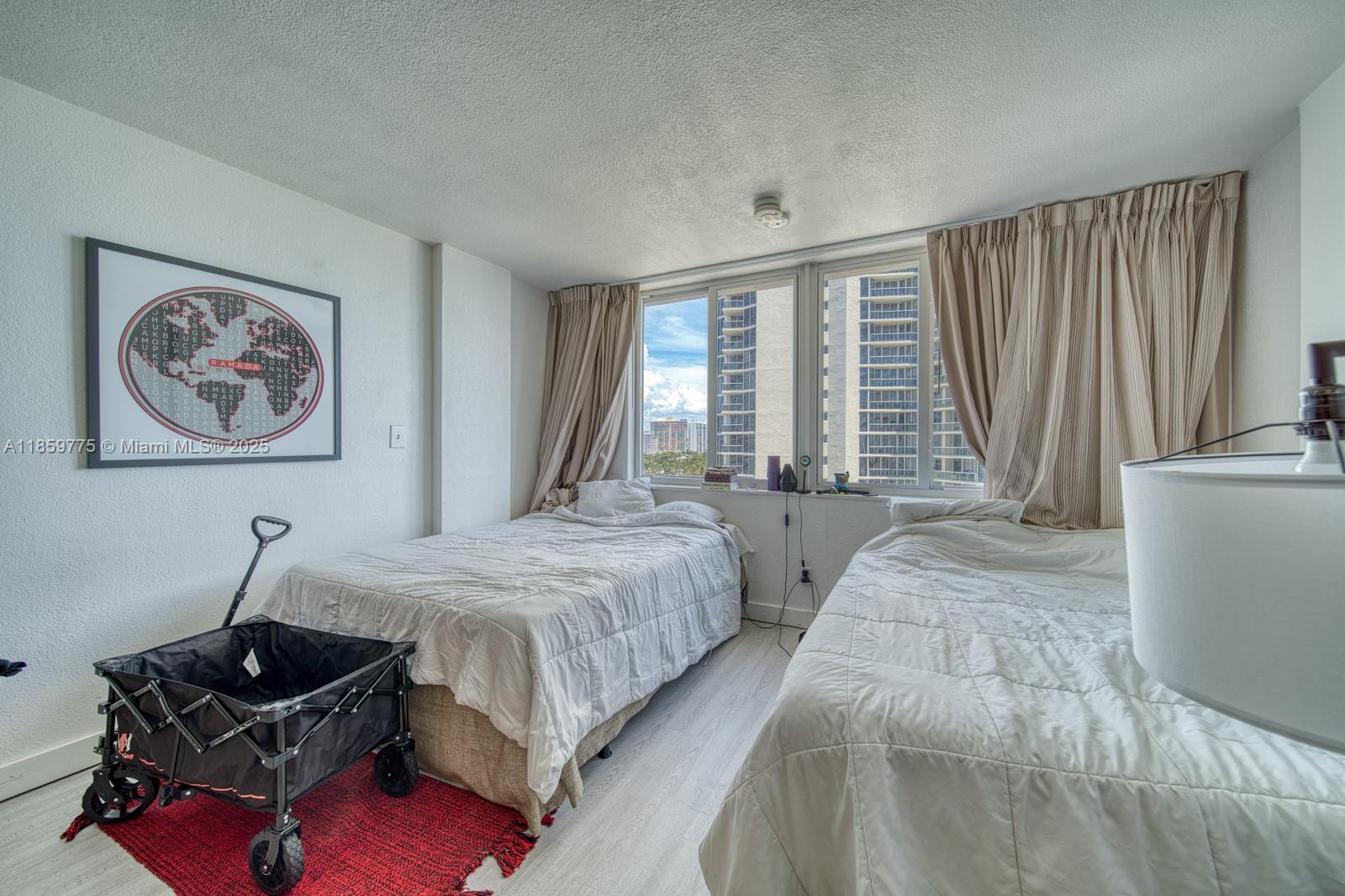 THE AVENTURA BEACH CLUB C - Residential