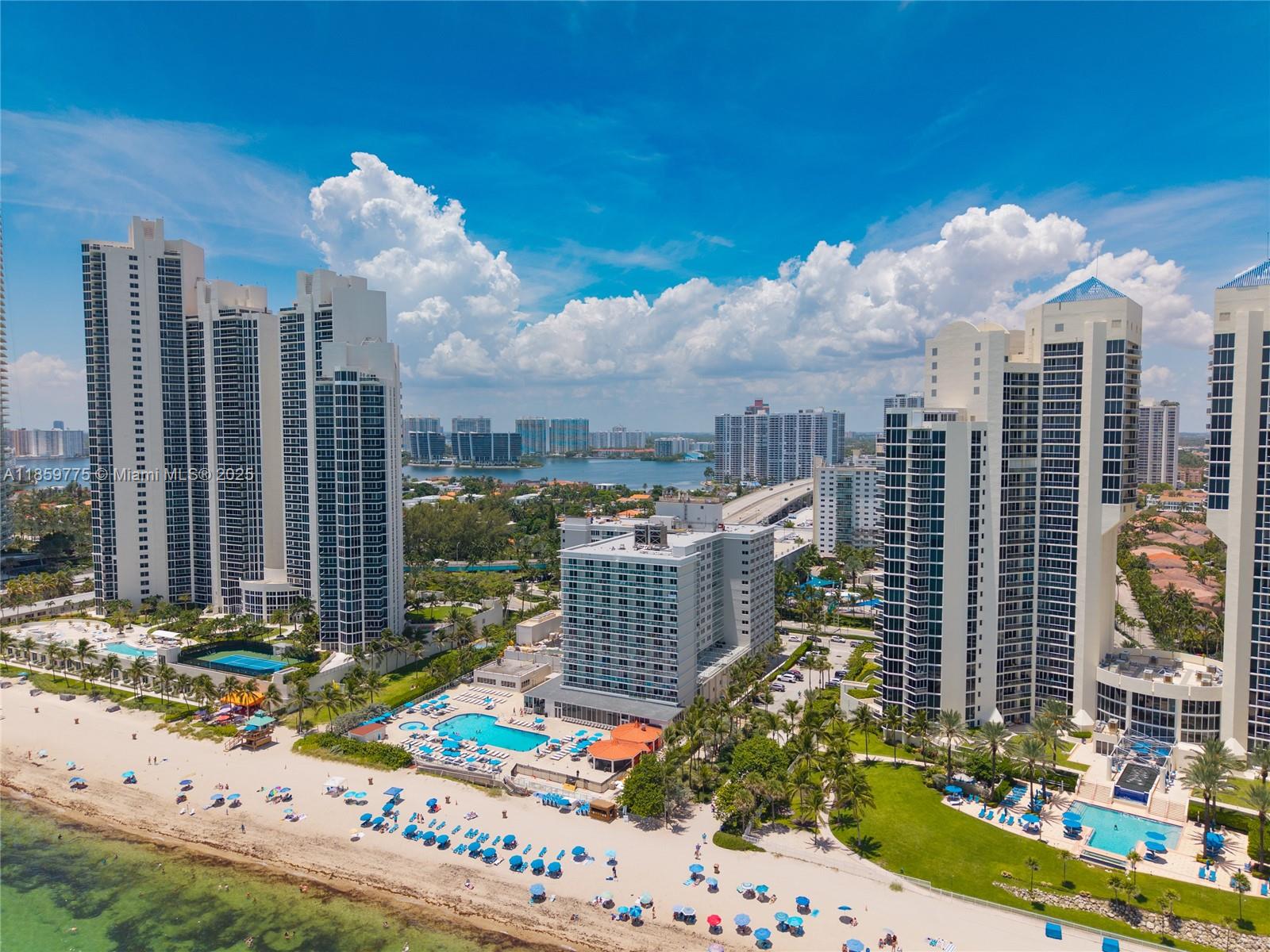 THE AVENTURA BEACH CLUB C - Residential