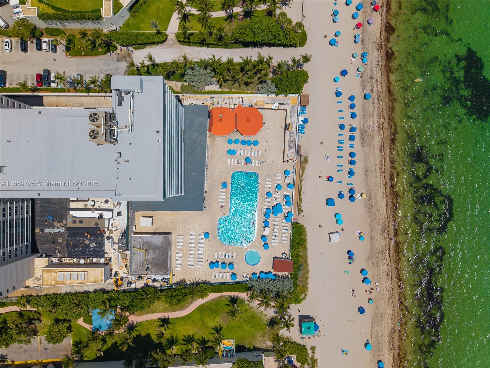 THE AVENTURA BEACH CLUB C - Residential