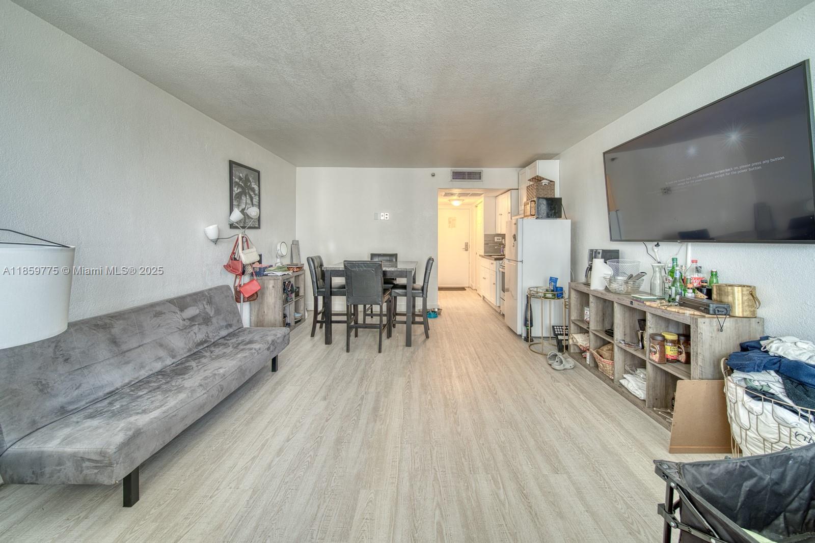 THE AVENTURA BEACH CLUB C - Residential