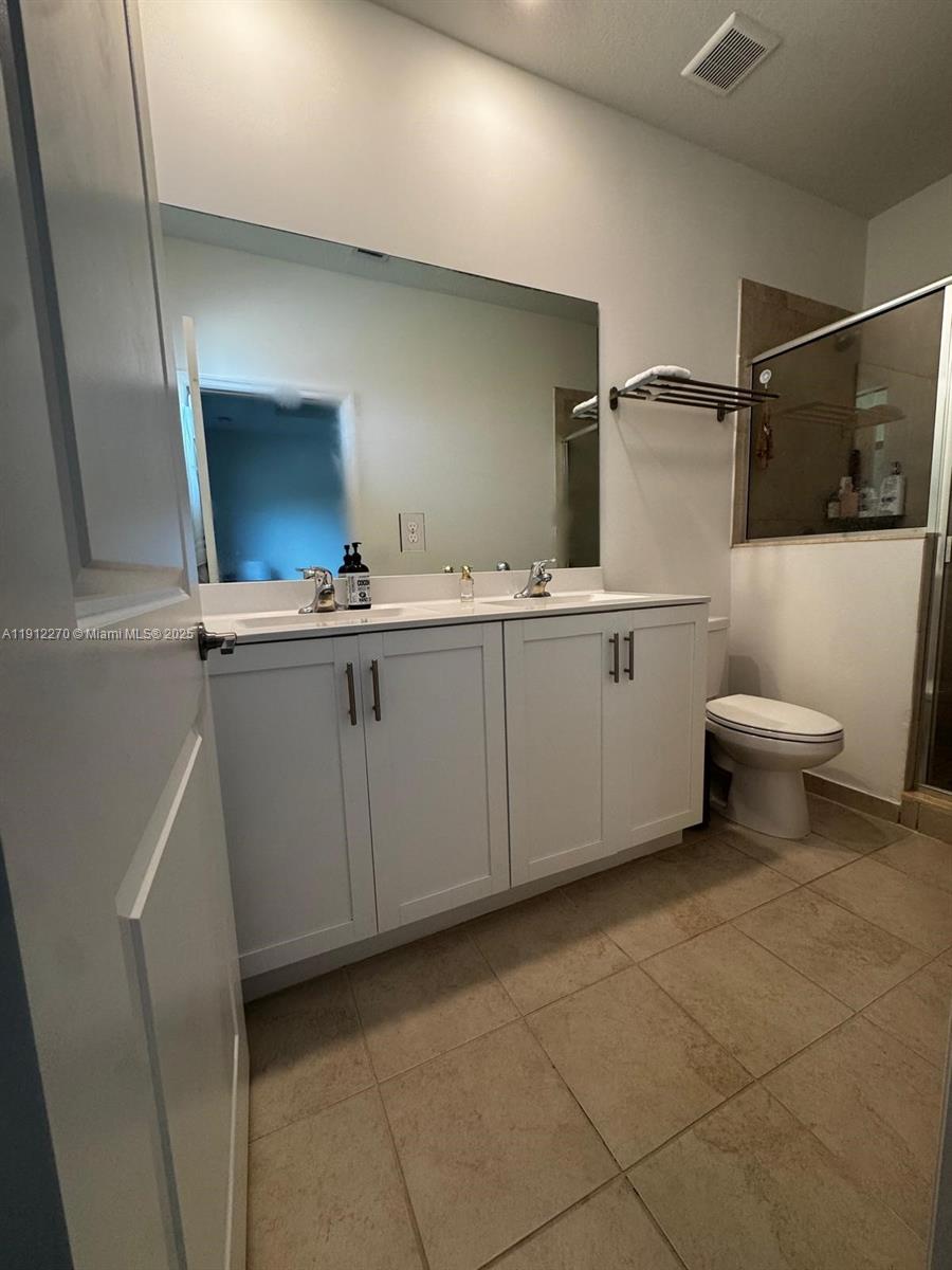 VIA VENTURA NEIGHBORHOOD - Residential