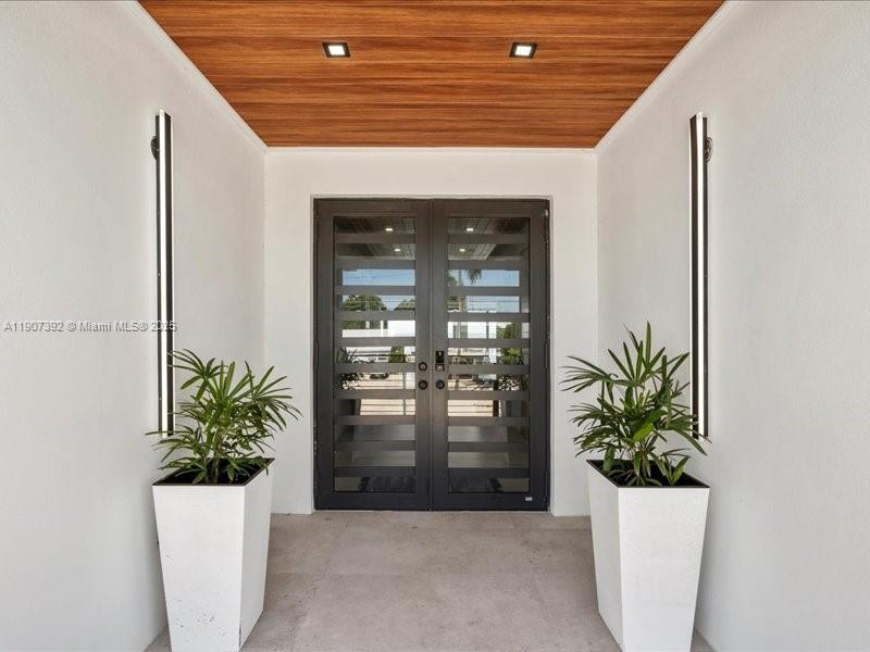 LARGO BEACH - Residential