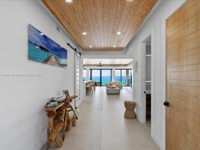 LARGO BEACH - Residential