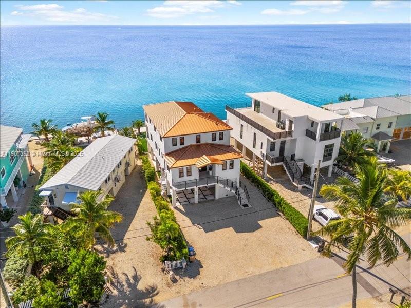 LARGO BEACH - Residential