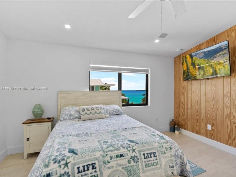 LARGO BEACH - Residential