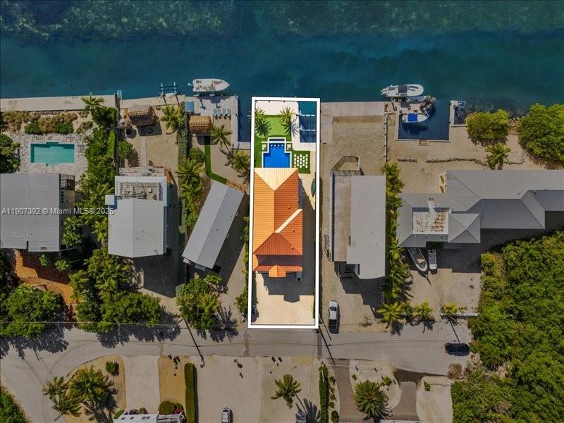 LARGO BEACH - Residential