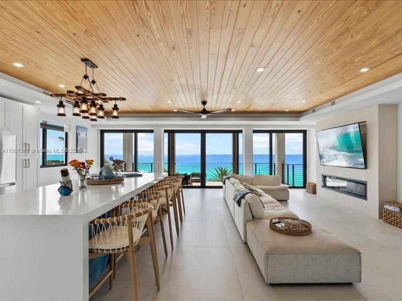 LARGO BEACH - Residential