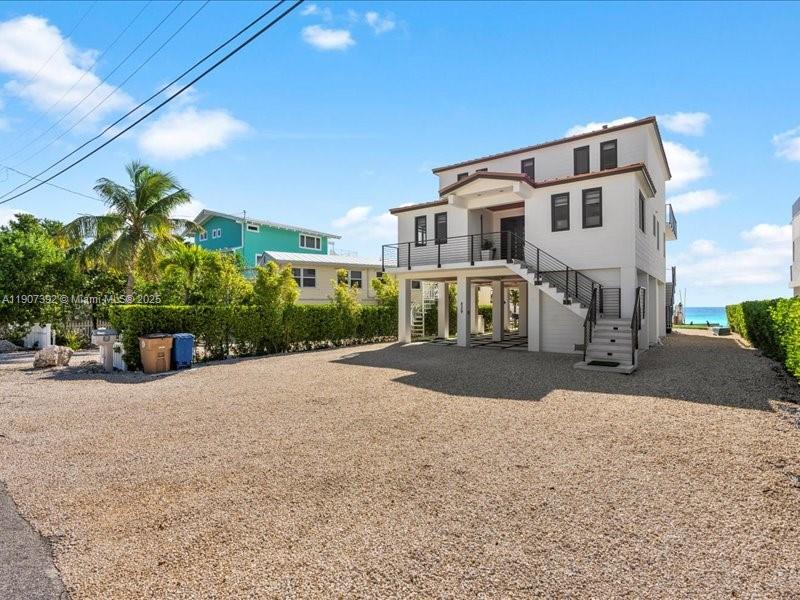 LARGO BEACH - Residential