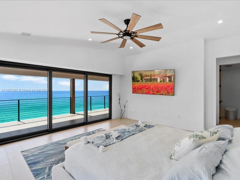 LARGO BEACH - Residential