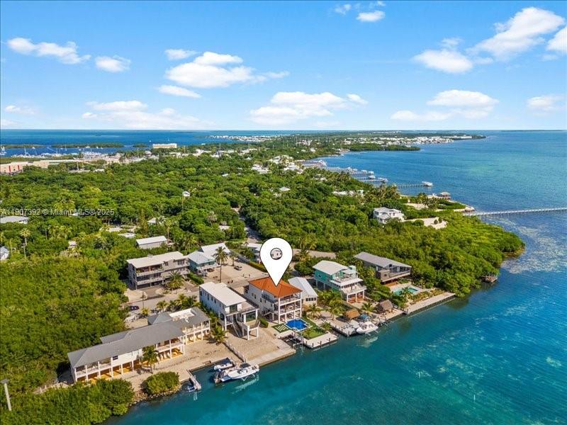 LARGO BEACH - Residential