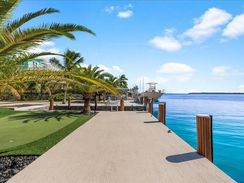 LARGO BEACH - Residential