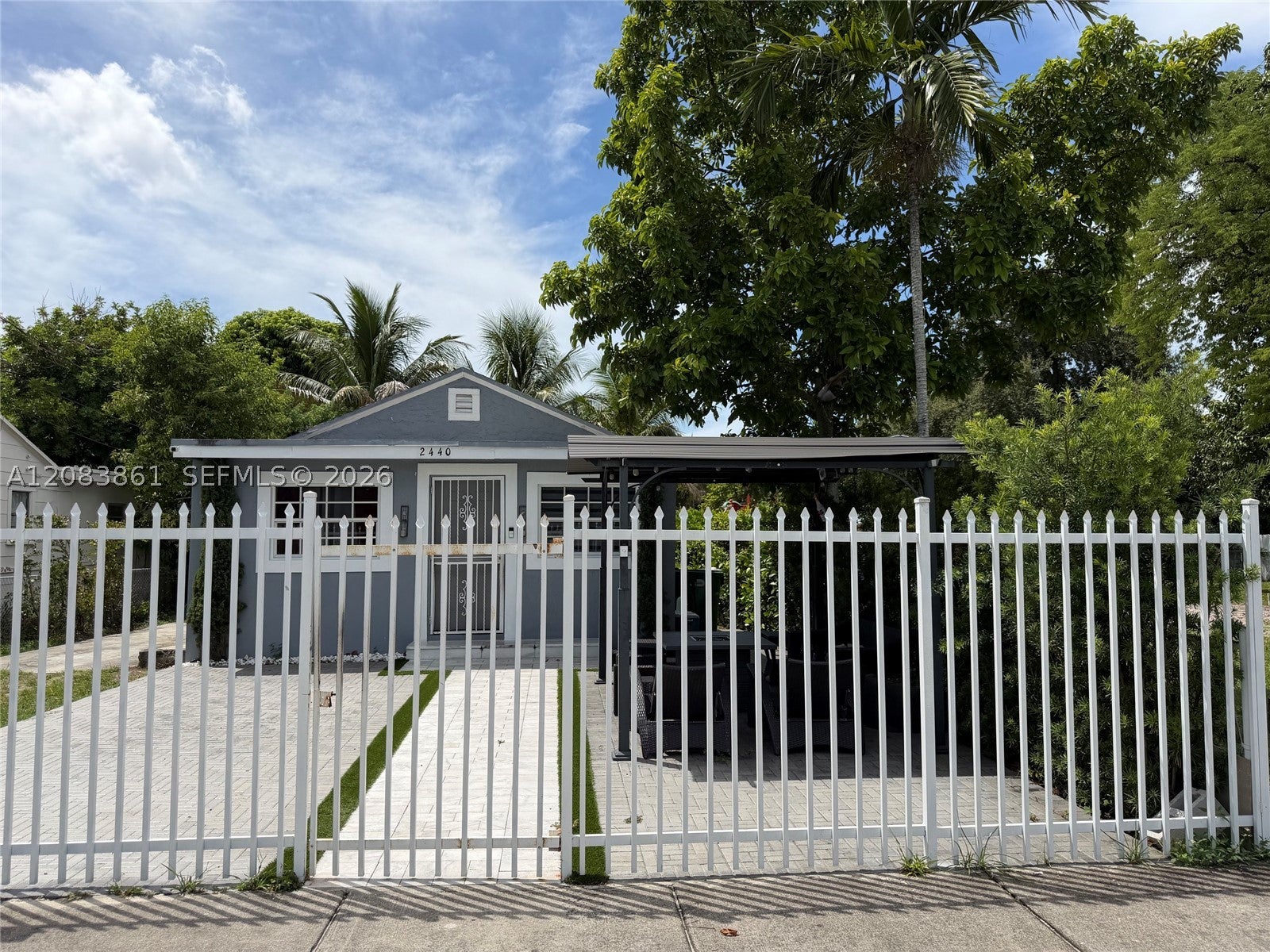 2440 NW 57th St, Miami FL 33142