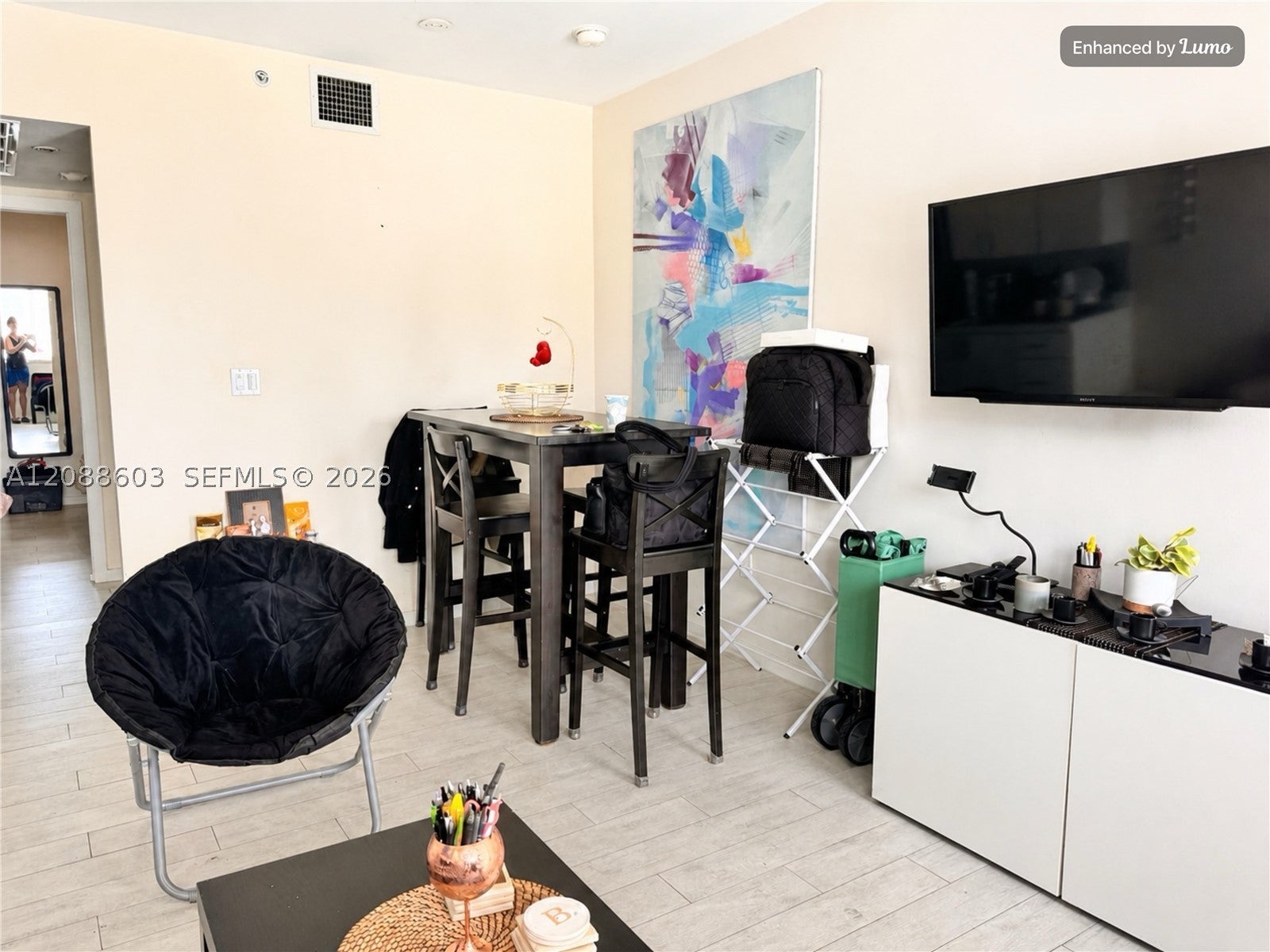 1601 Meridian Ave 208