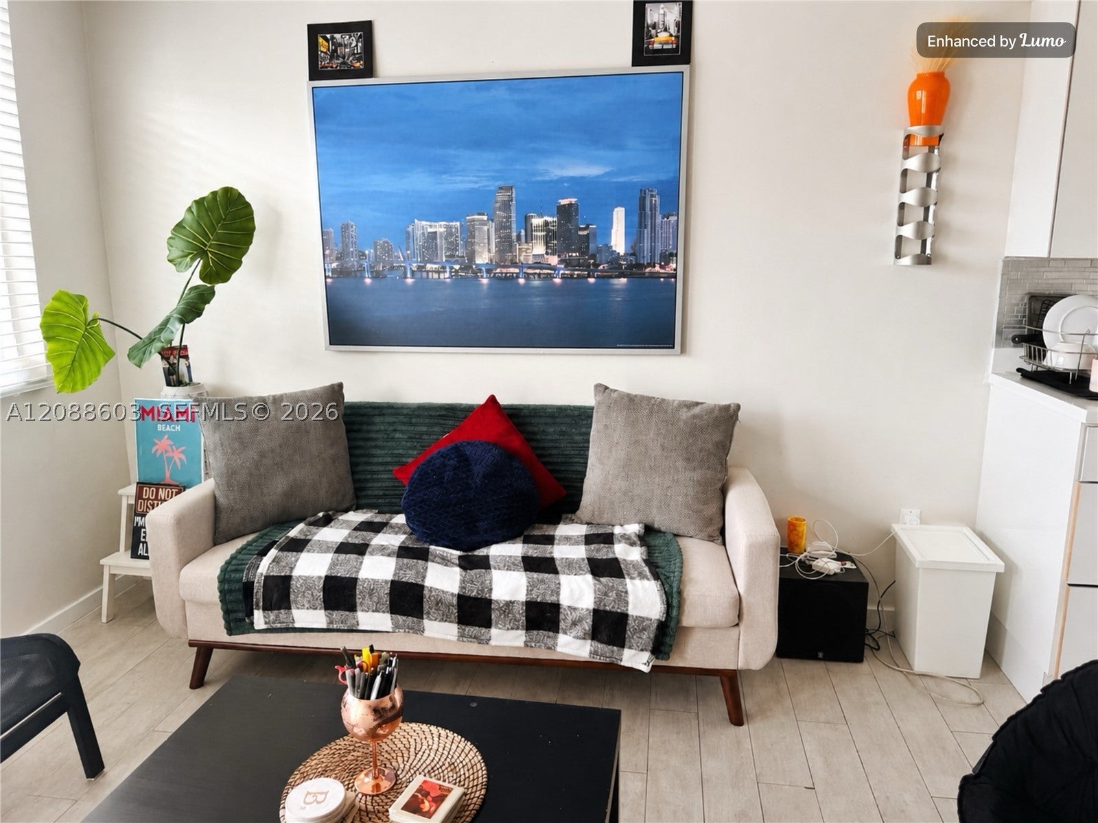 1601 Meridian Ave 208