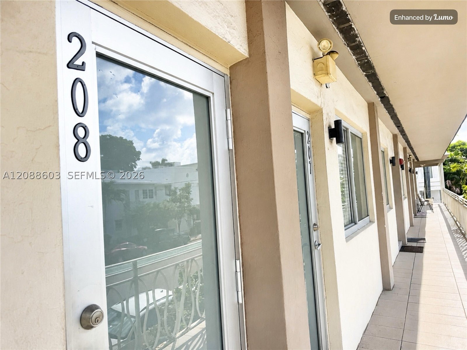 1601 Meridian Ave 208