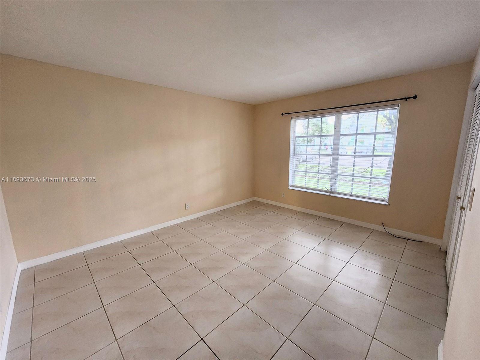 KENTWOOD OF WEDGEWOOD CON - Residential Lease