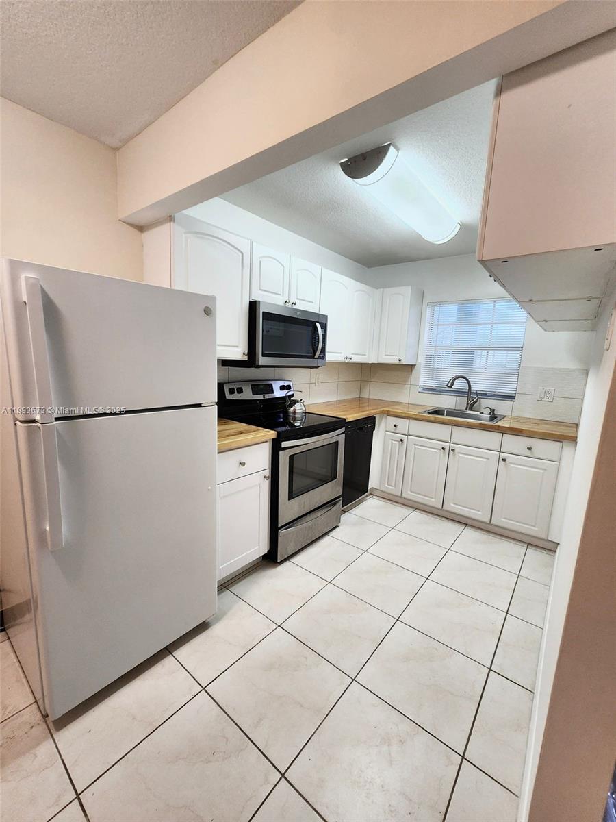 KENTWOOD OF WEDGEWOOD CON - Residential Lease
