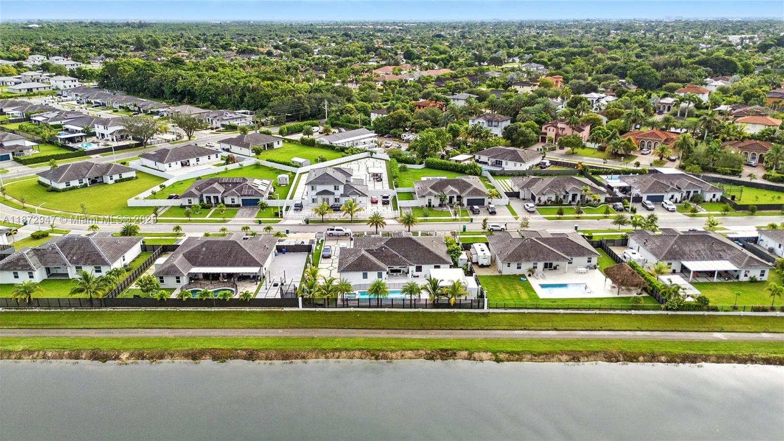 CAPLE FARMS SOUTH - Residential