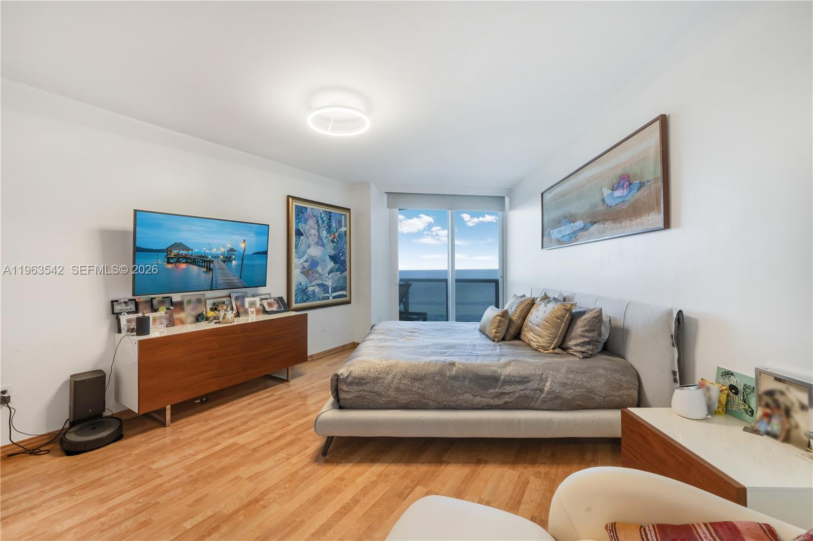 OCEAN ONE CONDO - Residential