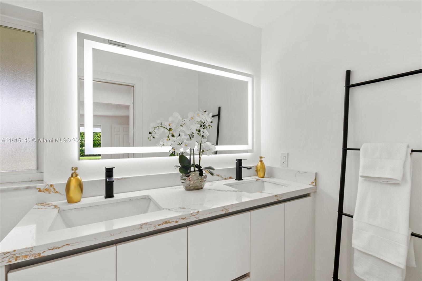 BOCA RATON SQUARE 17 - Residential
