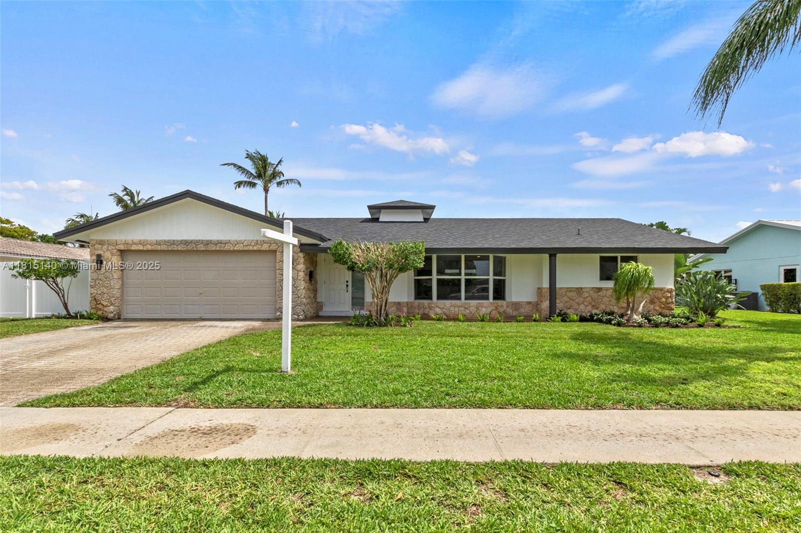 BOCA RATON SQUARE 17 - Residential