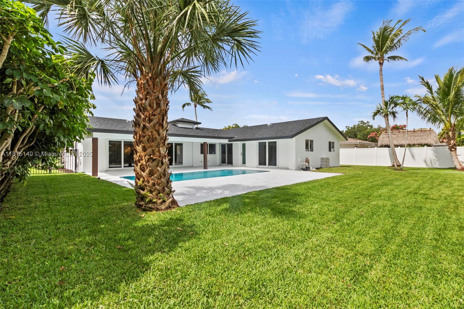 BOCA RATON SQUARE 17 - Residential