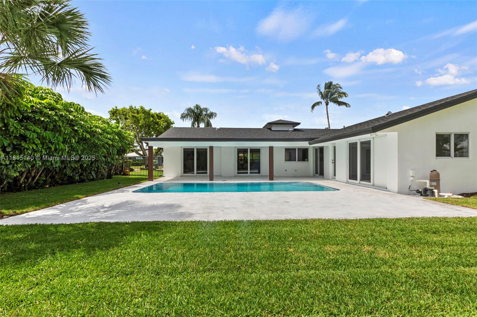BOCA RATON SQUARE 17 - Residential