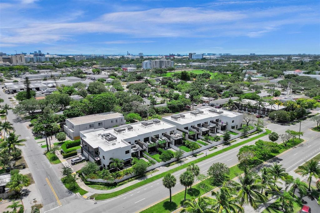 Photo of 1608 SW 4th Ave, Fort Lauderdale, FL 33315 (MLS # A11383988)