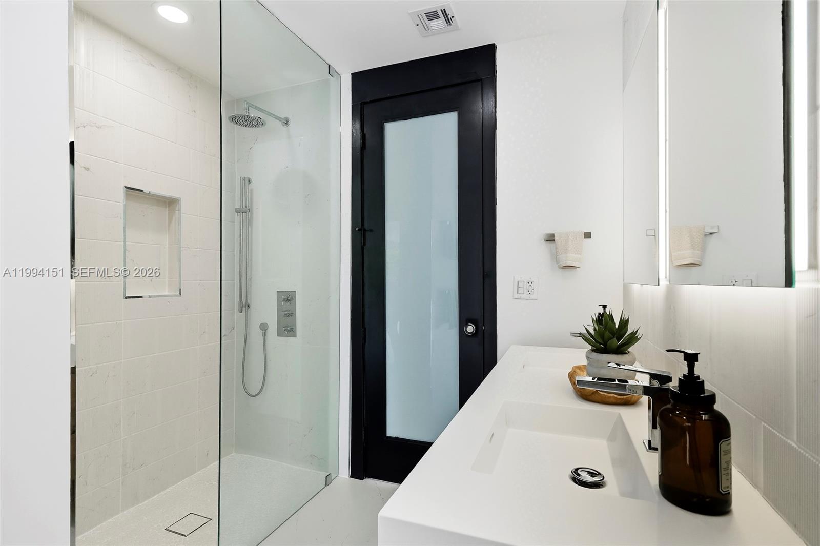 KENDALL POINT - Residential Lease