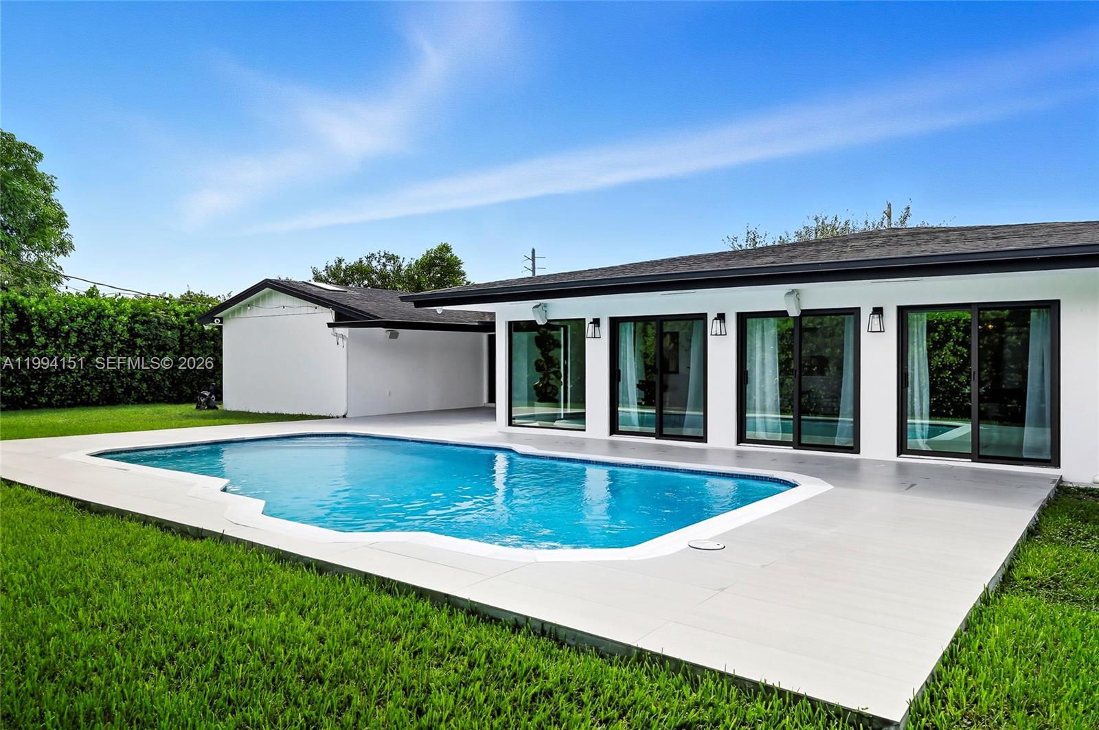 KENDALL POINT - Residential Lease