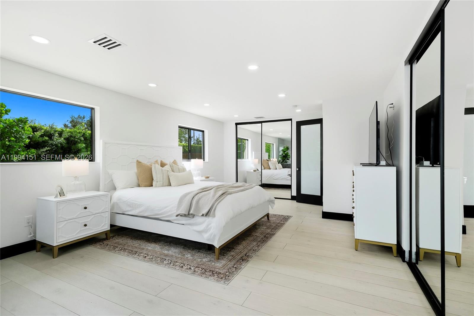 KENDALL POINT - Residential Lease