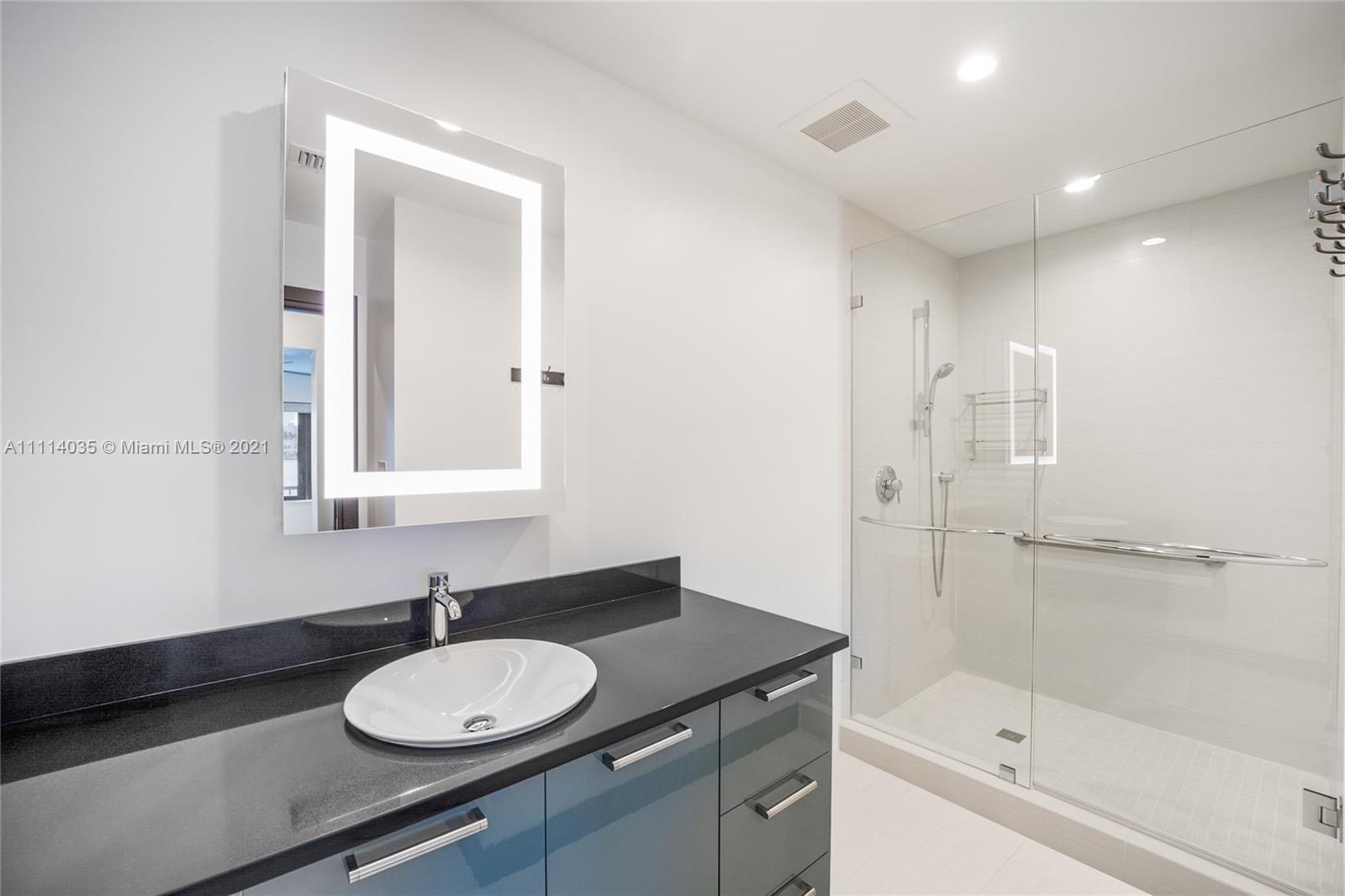 HARBOR BEACH - Residential