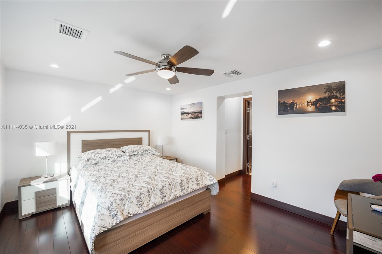 HARBOR BEACH - Residential