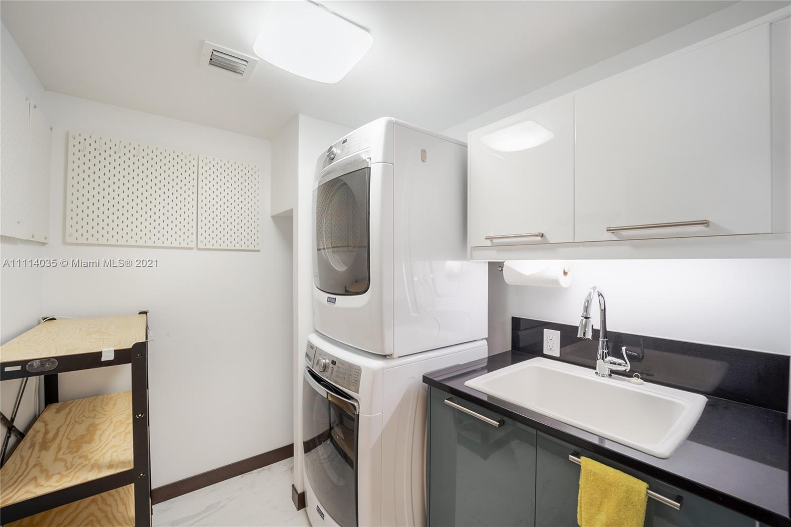 HARBOR BEACH - Residential