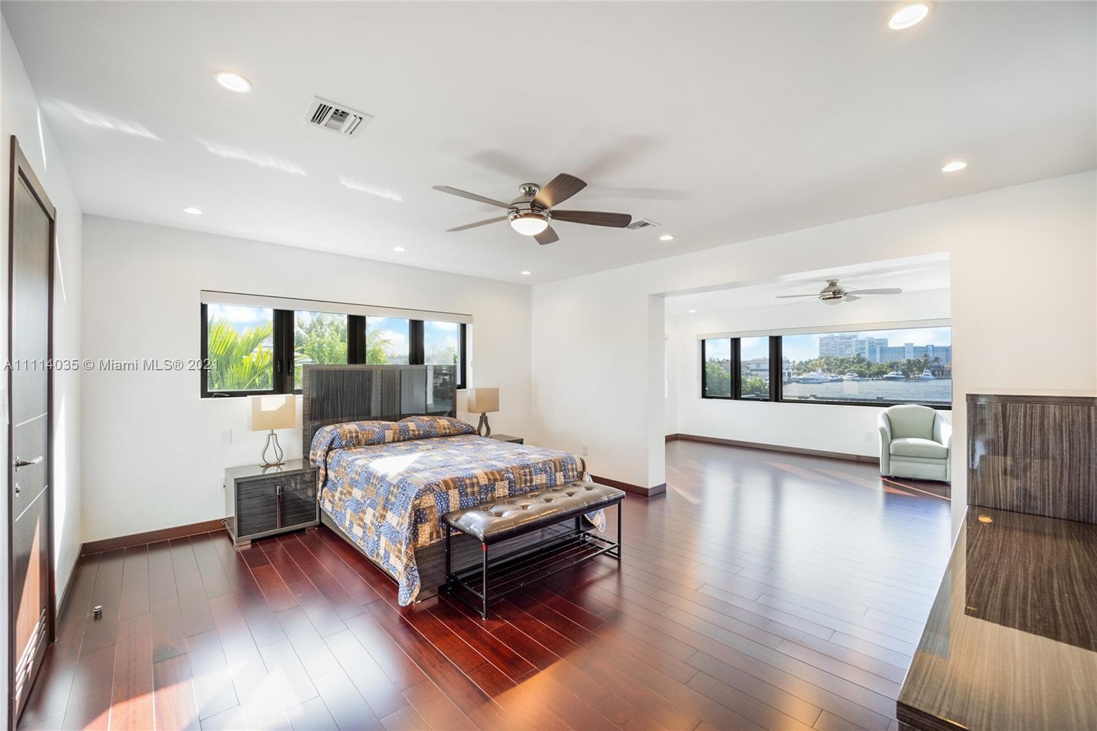 HARBOR BEACH - Residential