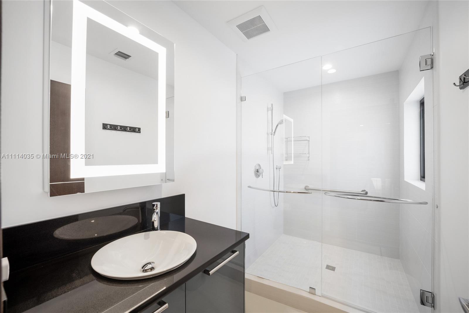 HARBOR BEACH - Residential