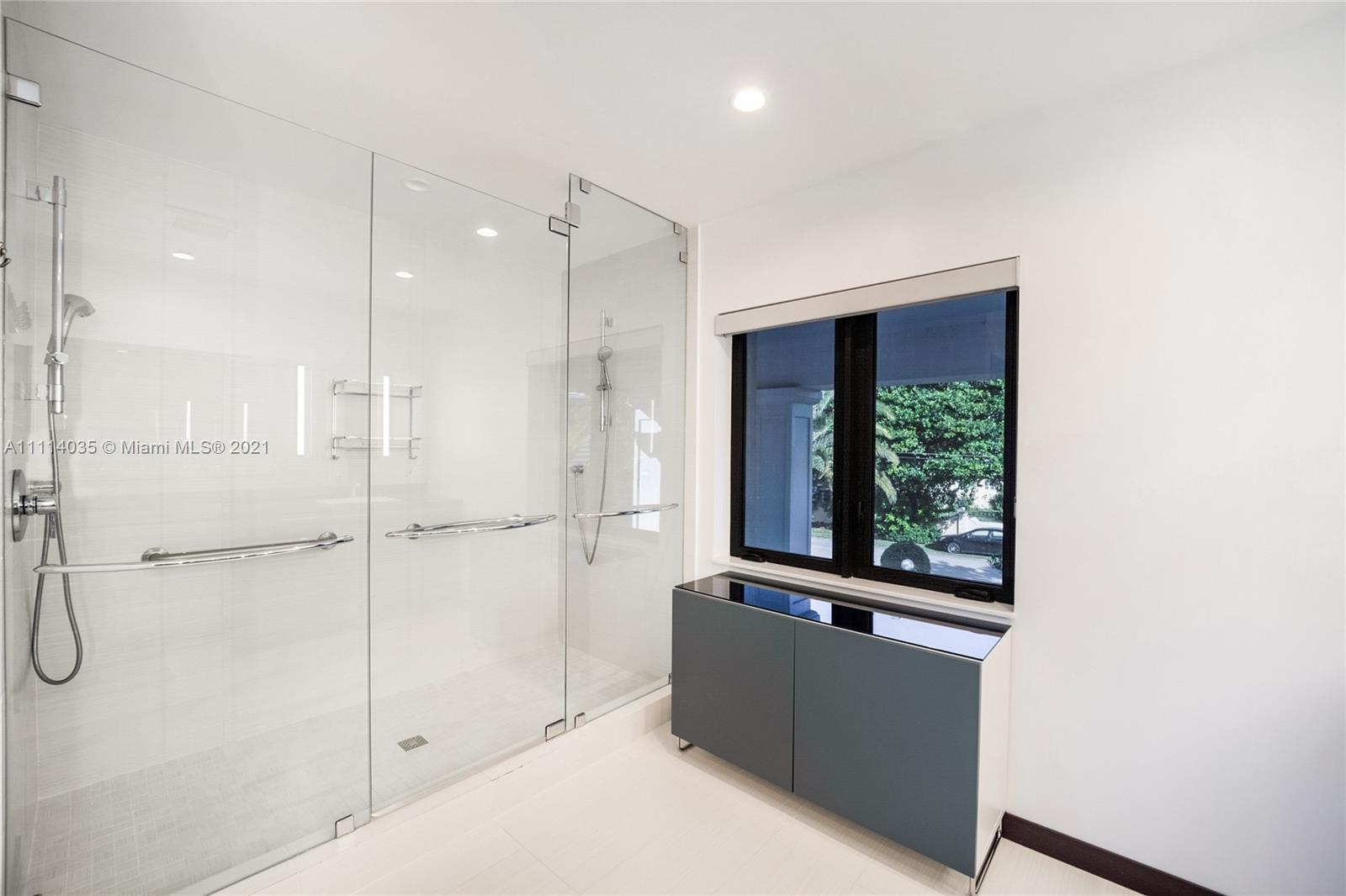 HARBOR BEACH - Residential