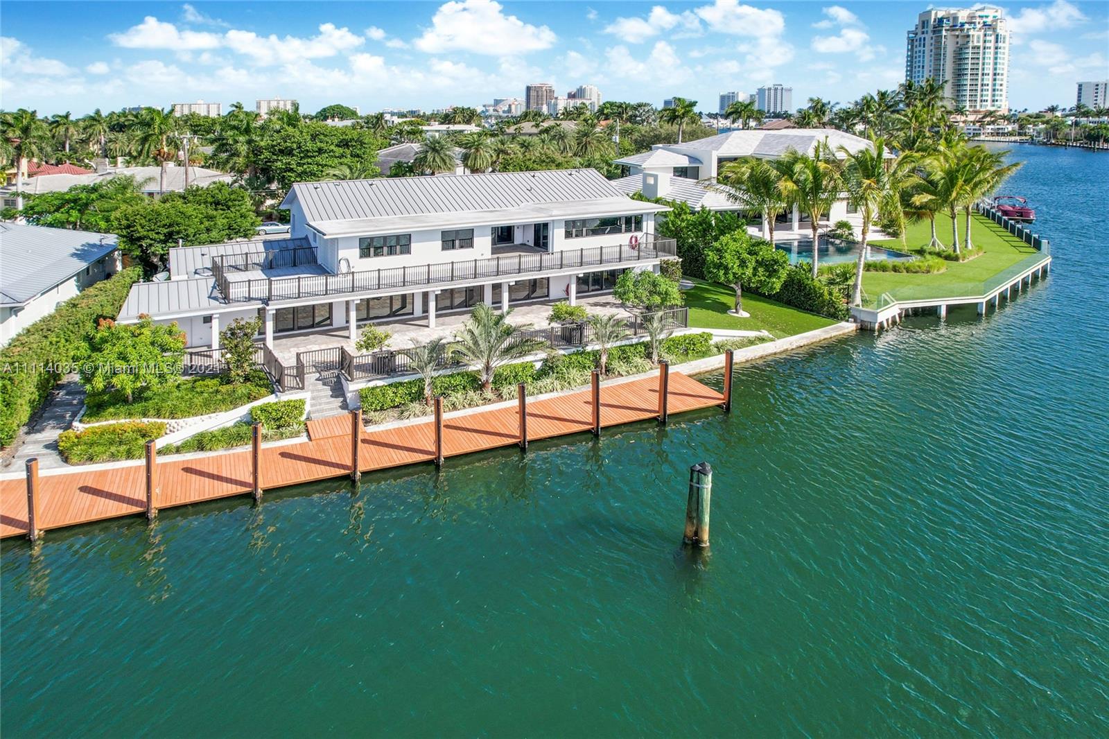 HARBOR BEACH - Residential