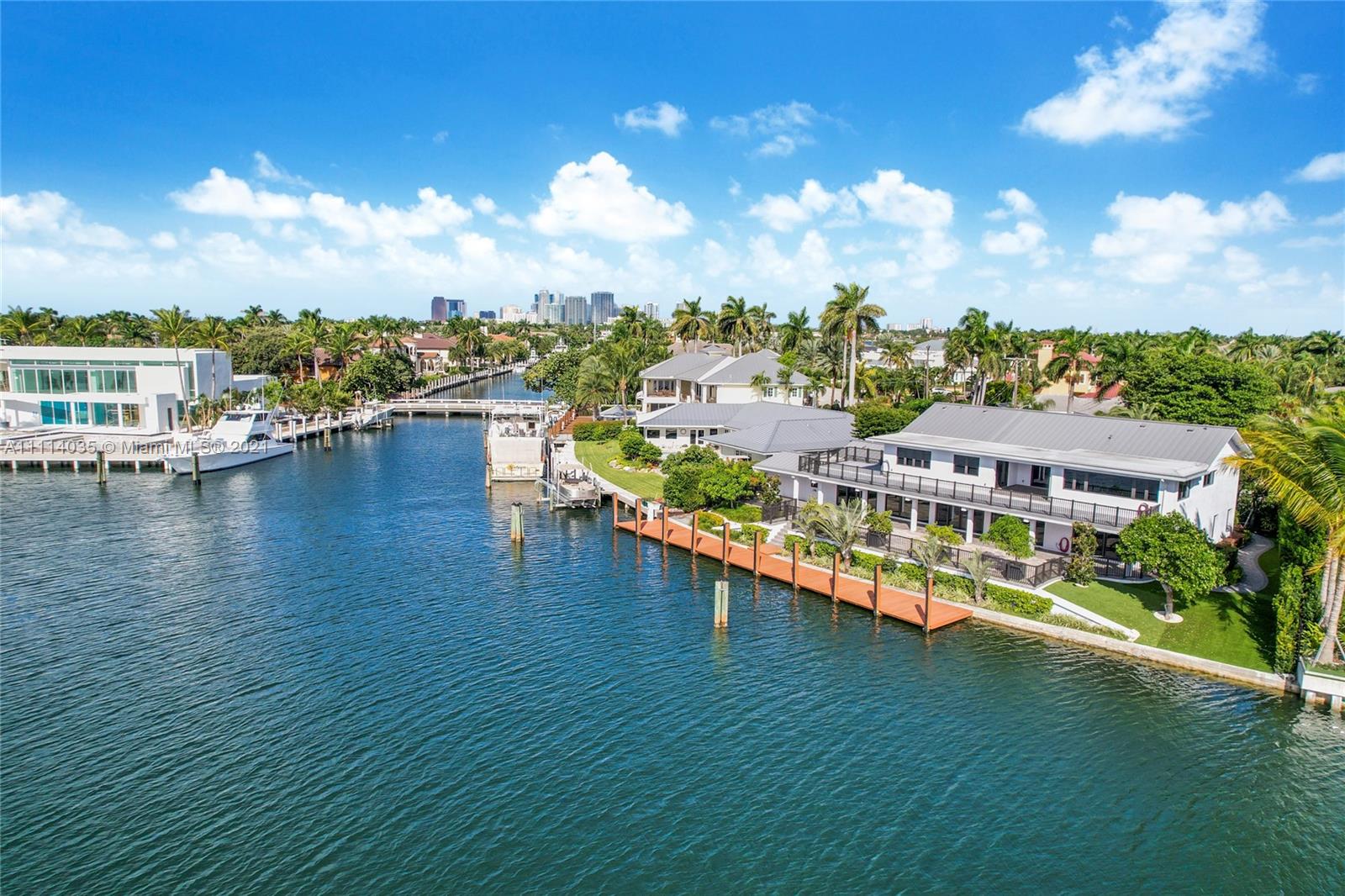 HARBOR BEACH - Residential