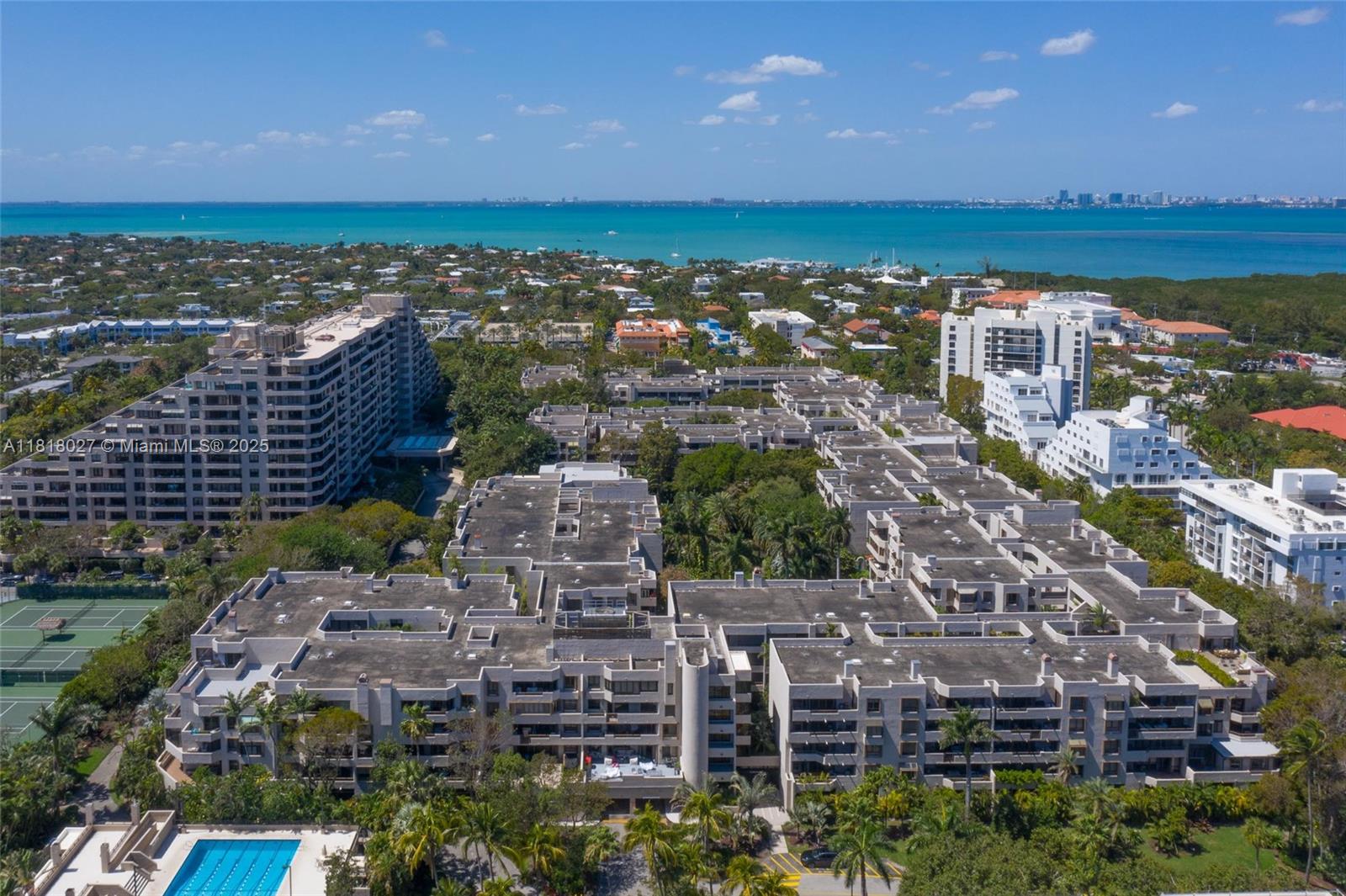 THE EMERALDBAY @ KEY COLO - Residential Lease