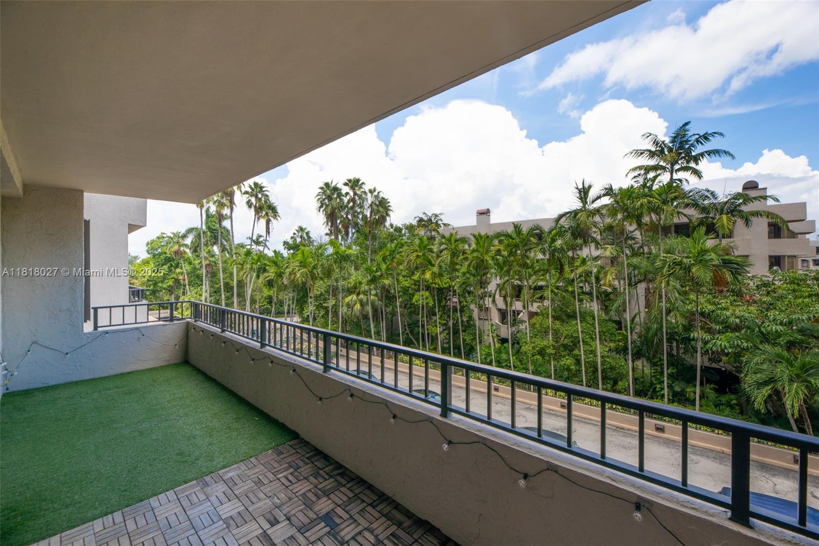 THE EMERALDBAY @ KEY COLO - Residential Lease