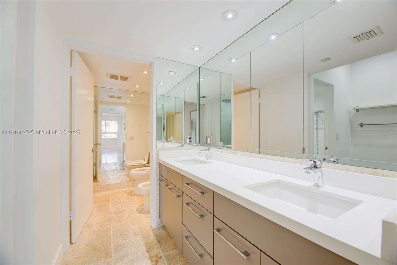 THE EMERALDBAY @ KEY COLO - Residential Lease