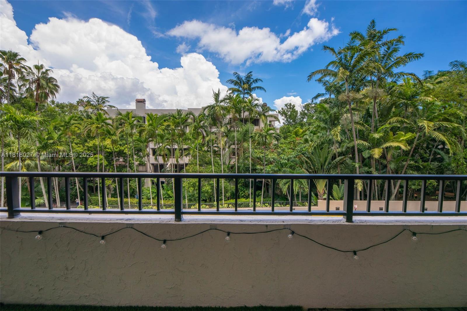 THE EMERALDBAY @ KEY COLO - Residential Lease