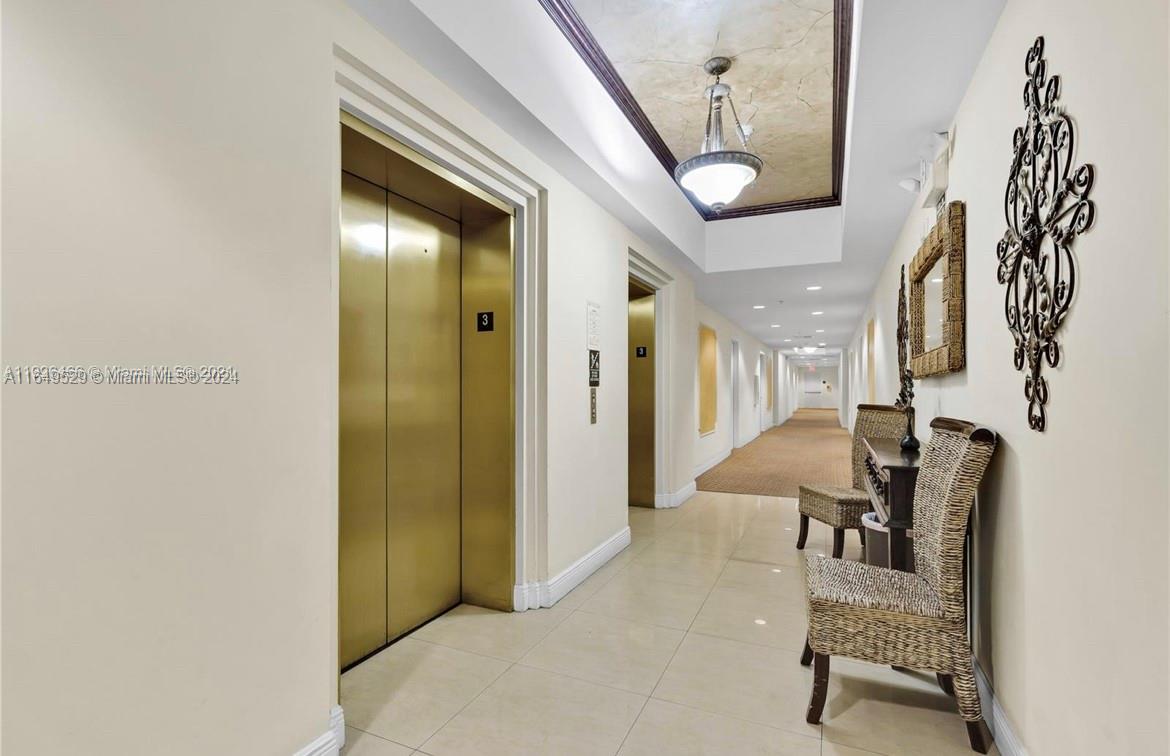 SHAMROCK BY THE GABLES CO - Residential Lease